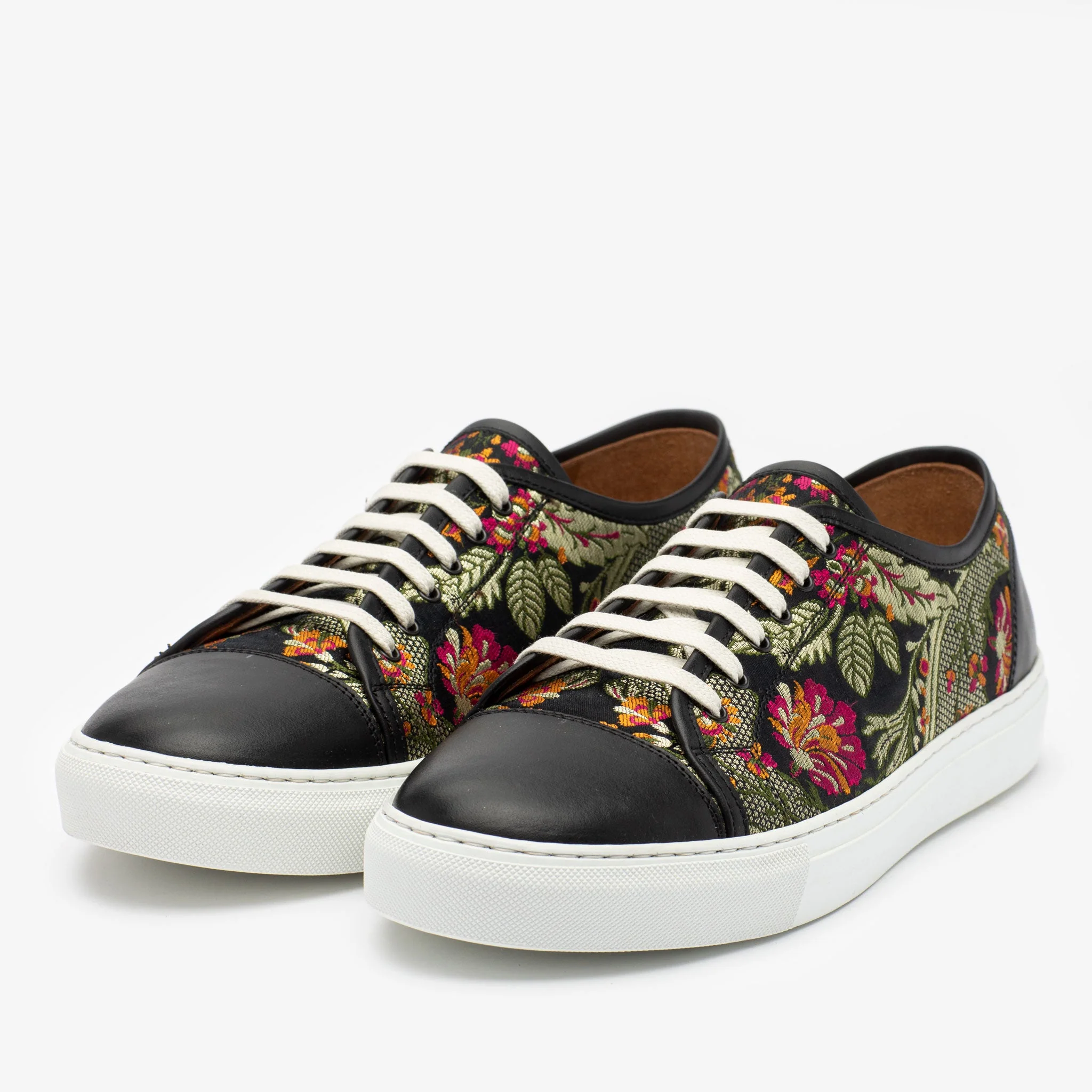 The Jack Sneaker in Victoria - Image 4