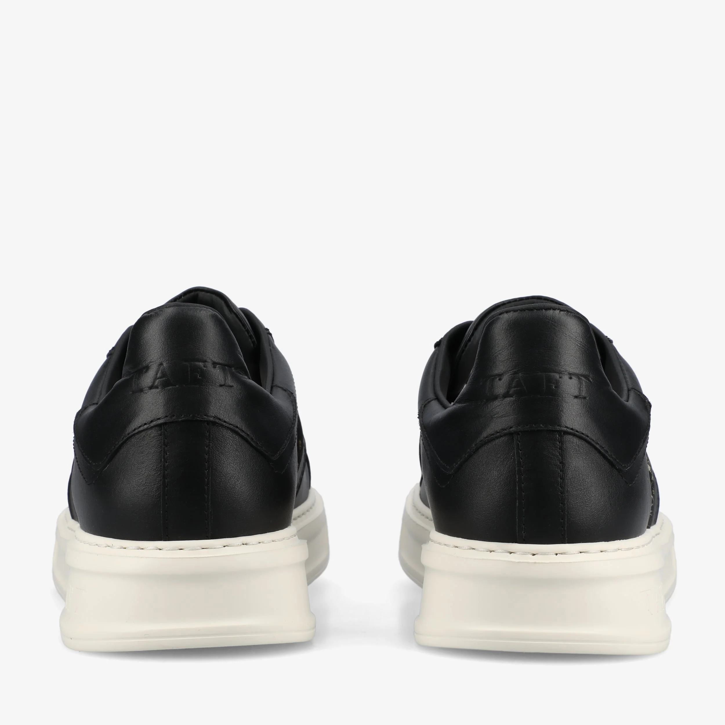The Logan Sneaker in Black - Image 7