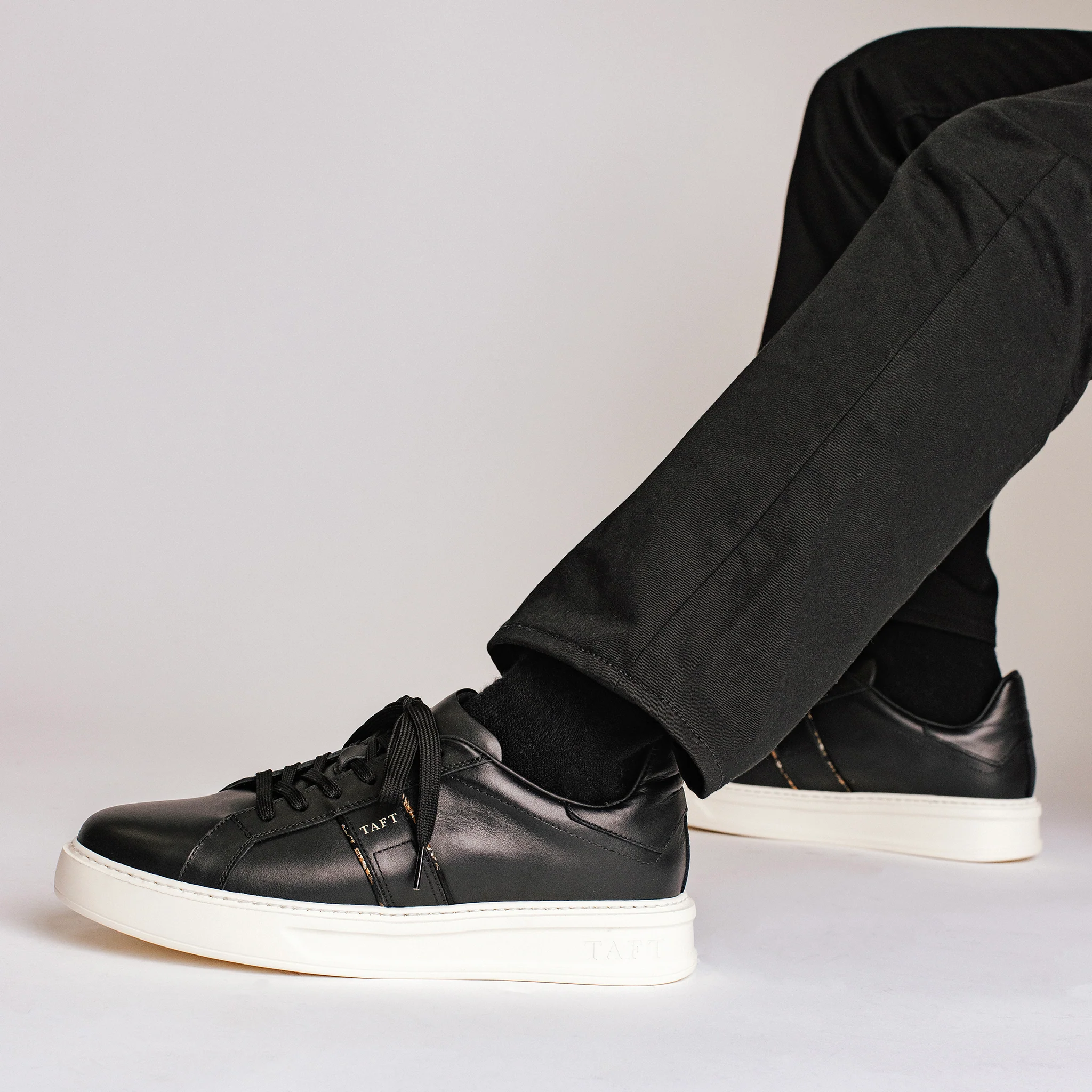 The Logan Sneaker in Black - Image 9