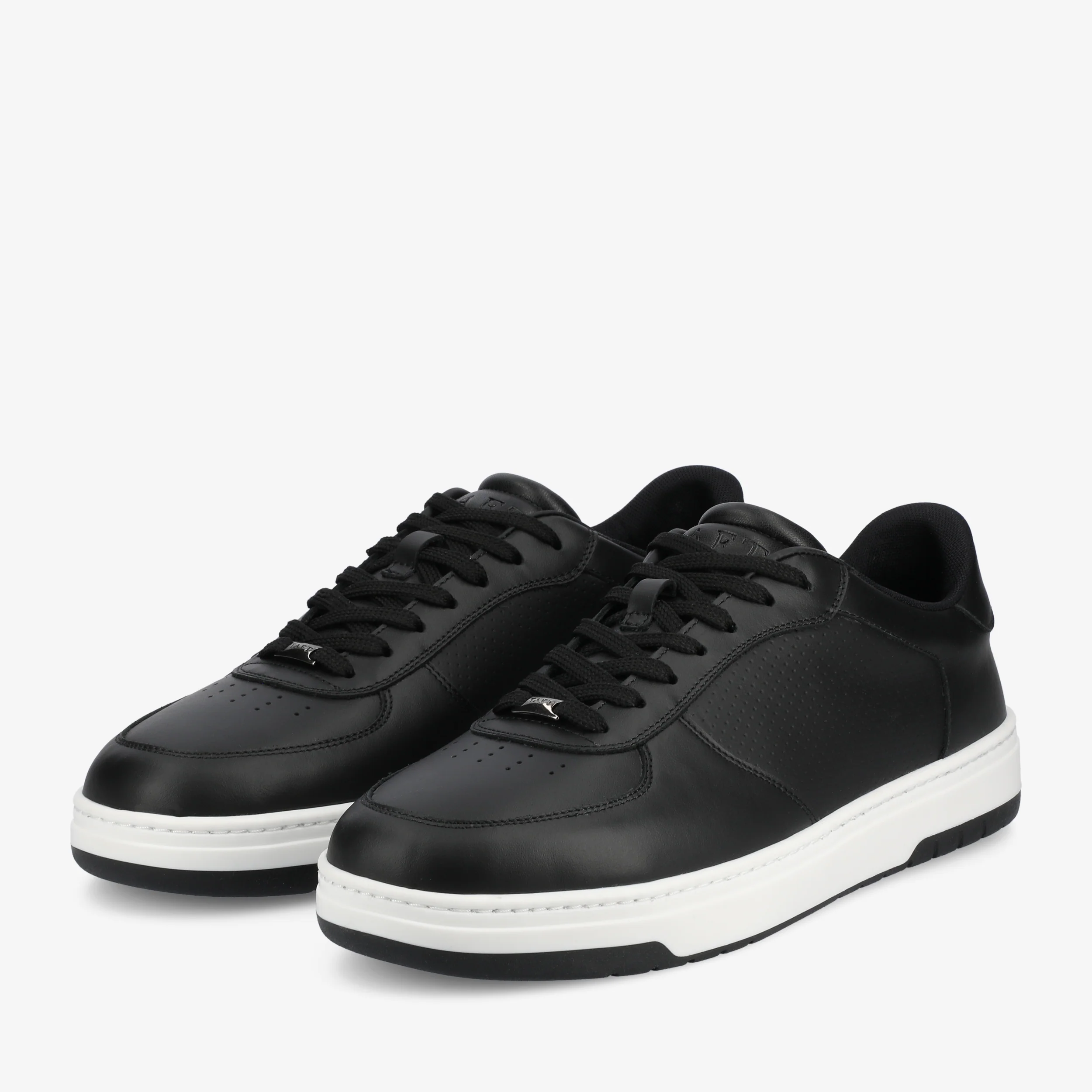 The Rapido Low-top Sneaker in Black - Image 3