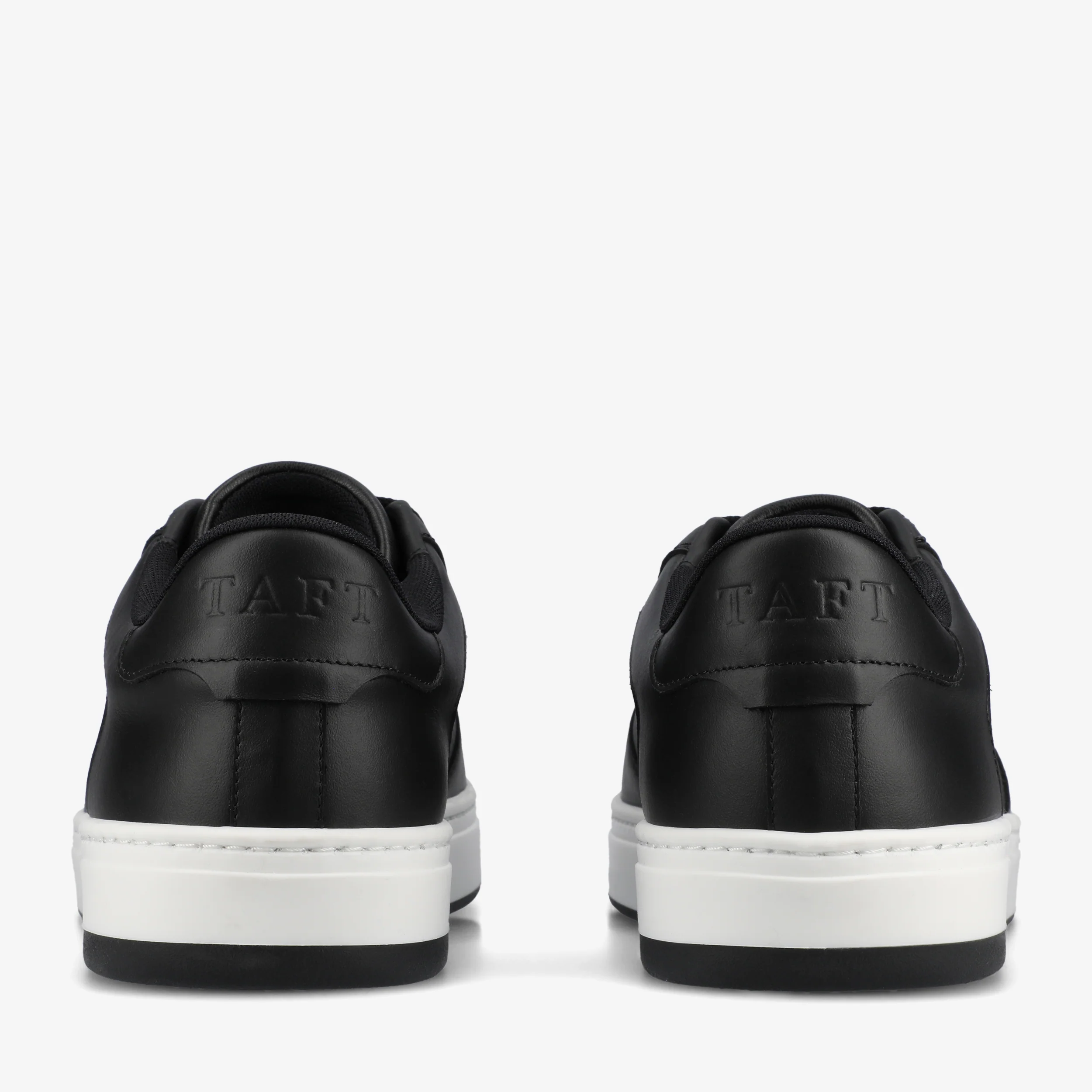 The Rapido Low-top Sneaker in Black - Image 5