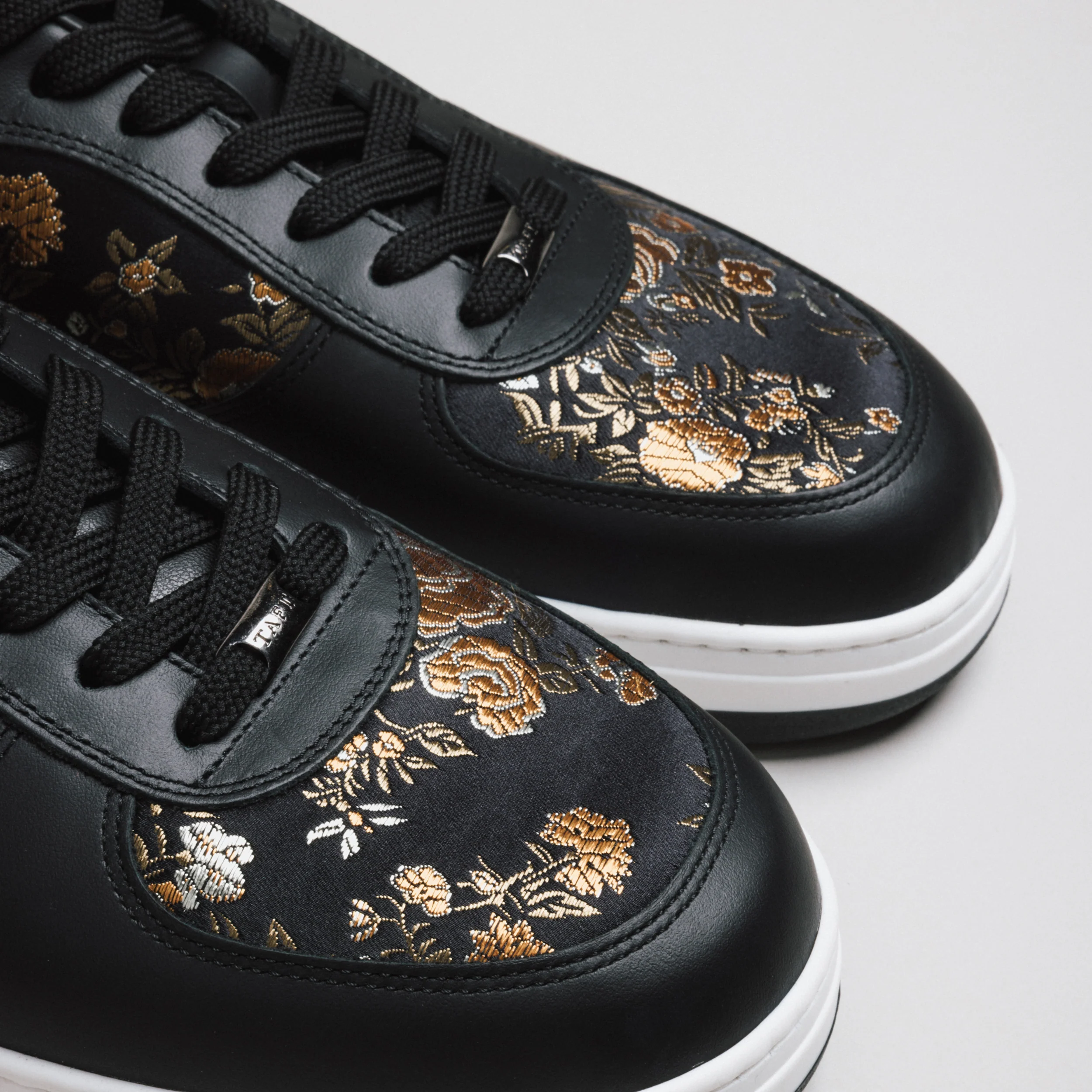 The 2.0 Rapido Low-top Sneaker in Eden Noir - Image 3
