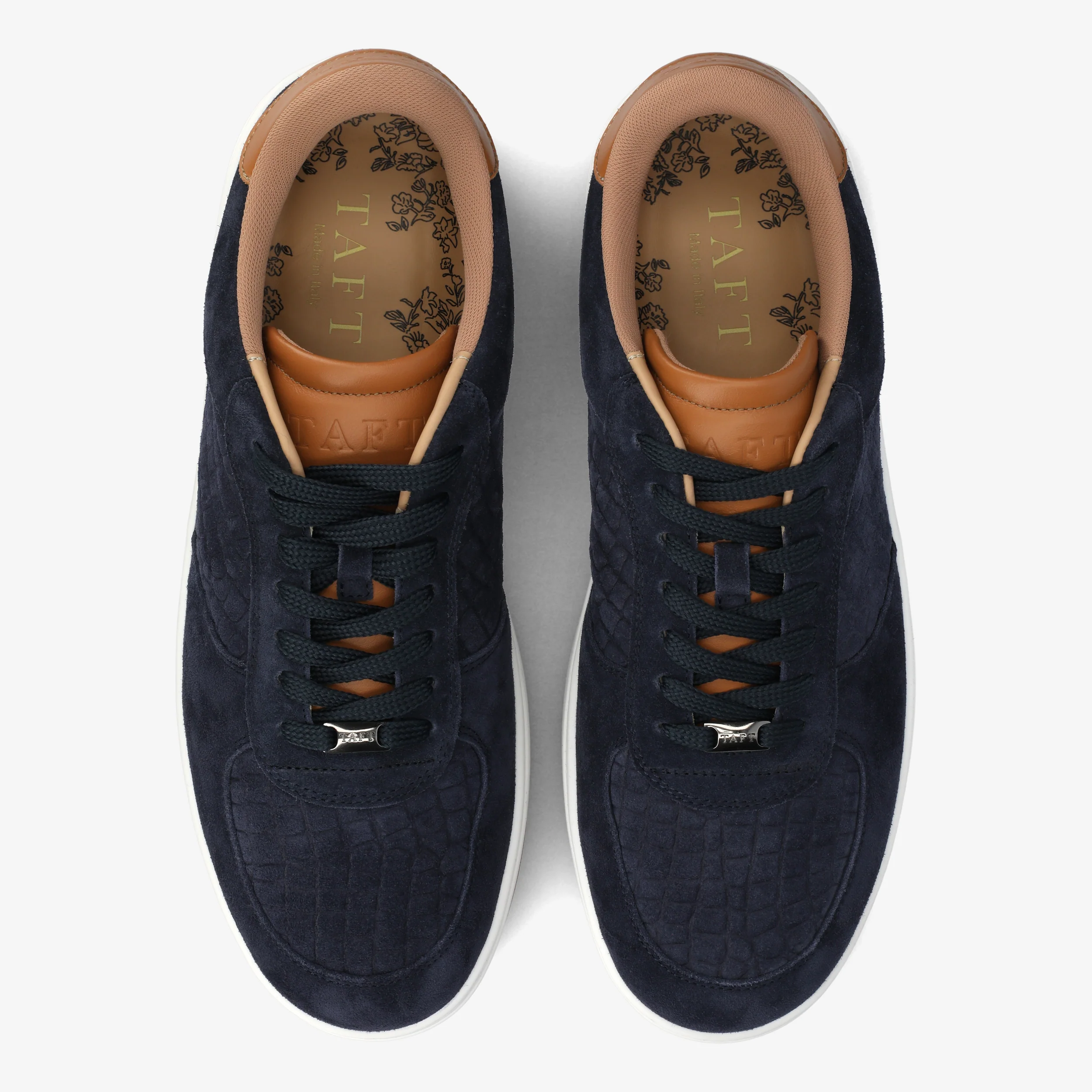 The Rapido Low-top Sneaker in Navy - Image 5